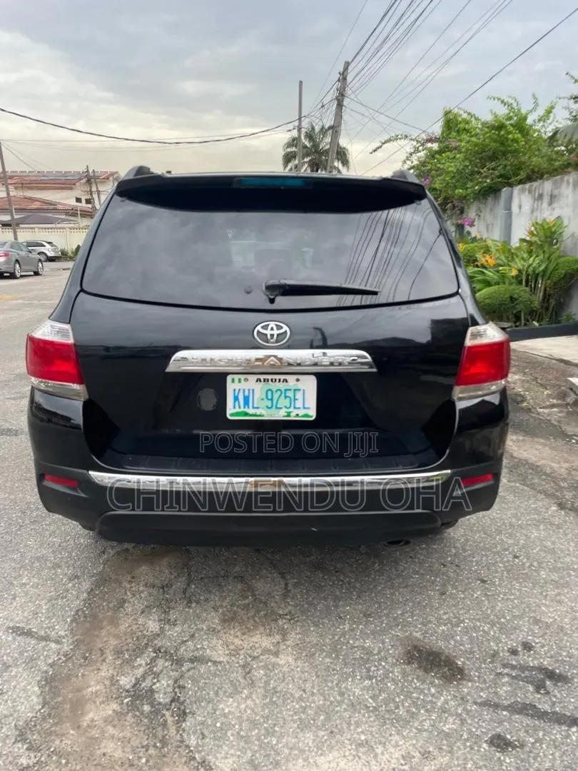 Toyota Highlander 2013 Black