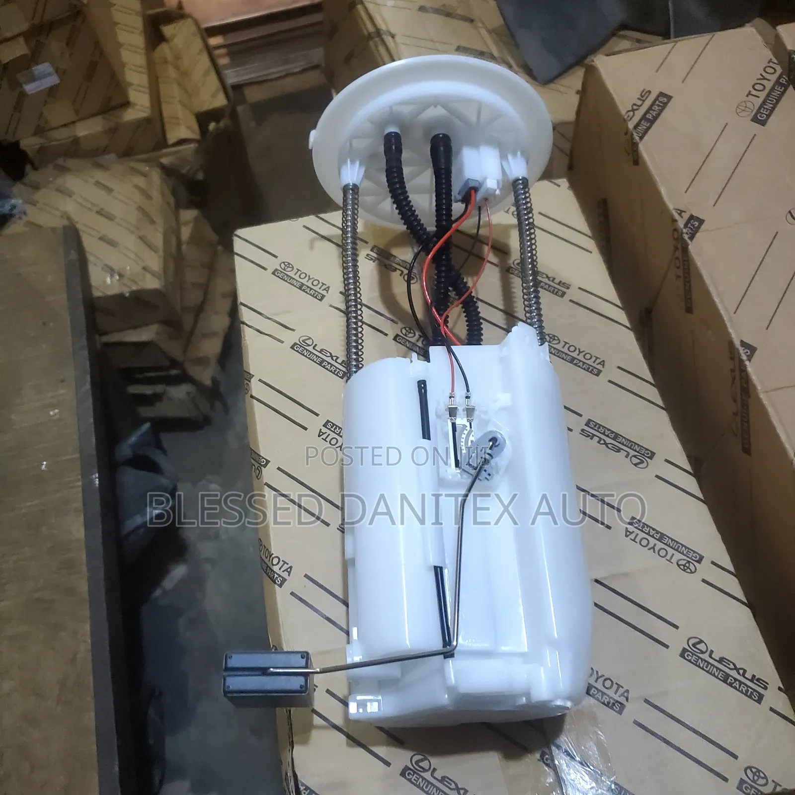 Original Complete Fuel Pump Prado 2010/2018