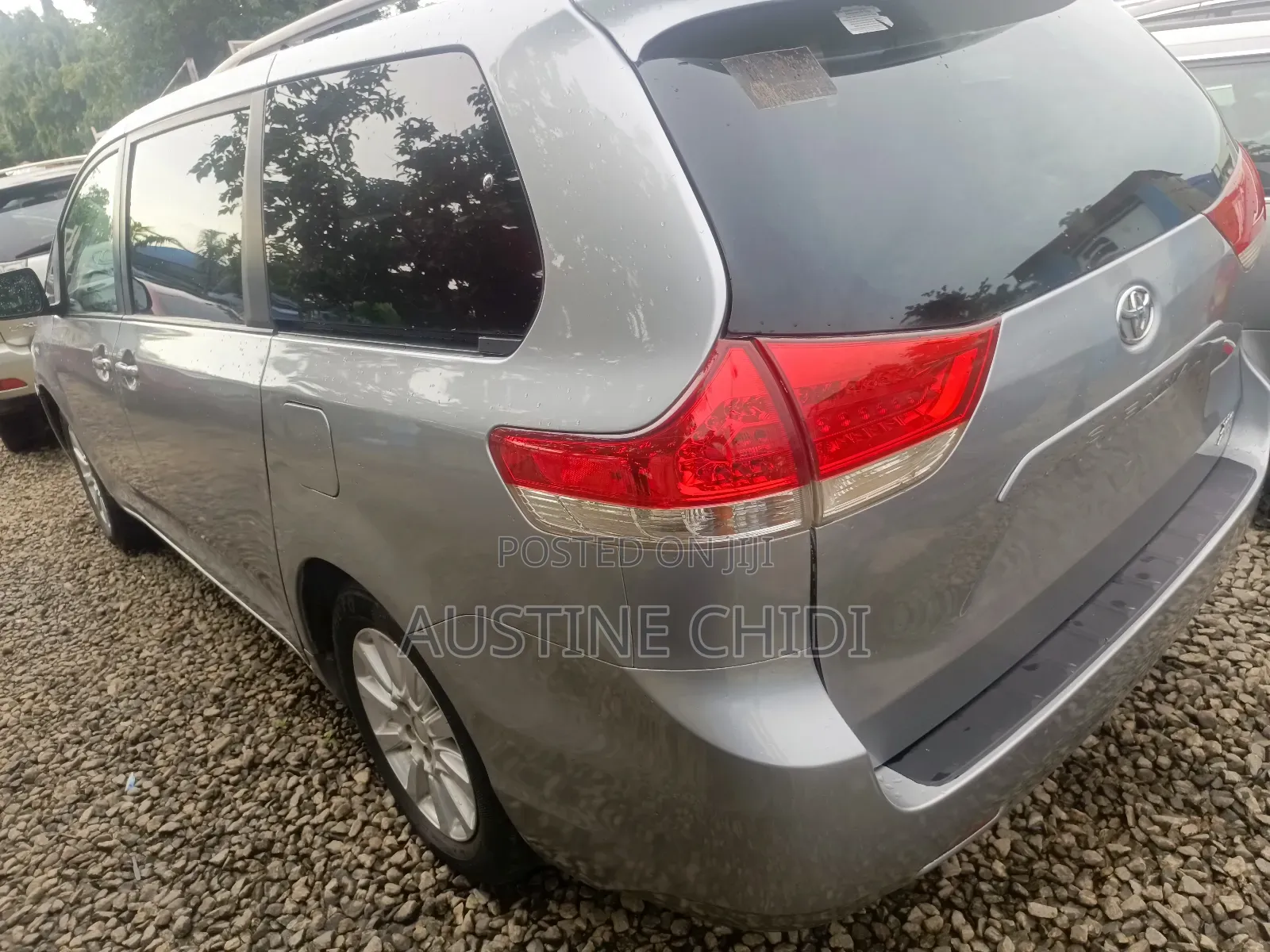 Toyota Sienna XLE 7-Passenger 4dr Minivan AWD (3.5L 6cyl 6A) 2014 Silver