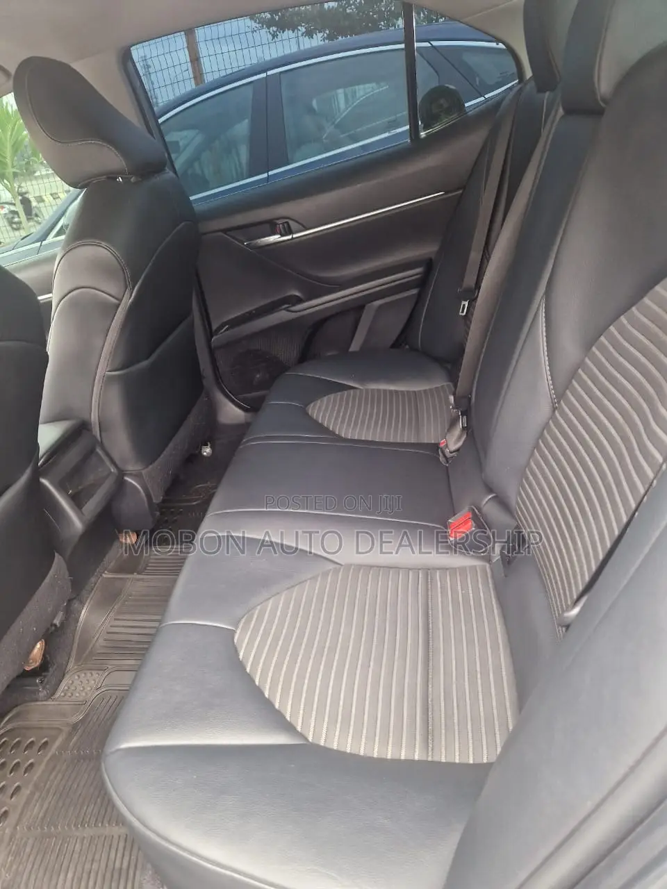 Toyota Camry 2019 Silver