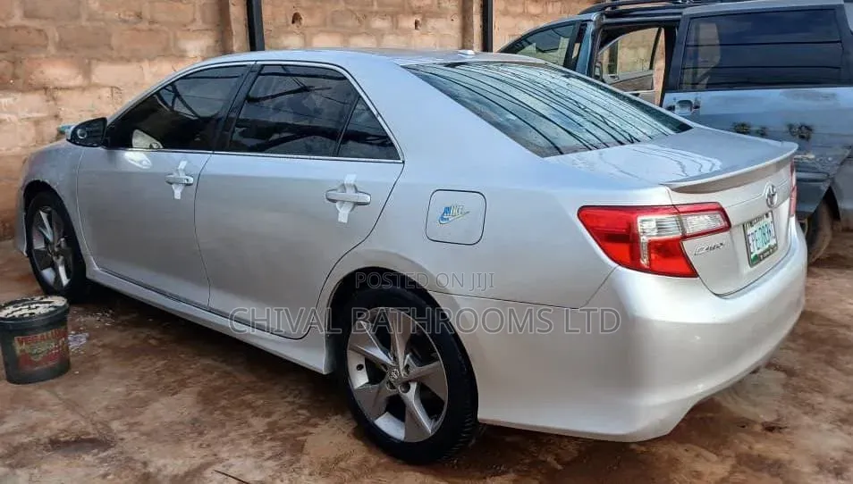Toyota Camry 2012 Silver