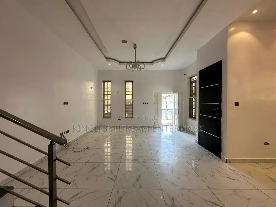 4bdrm Duplex in Chevron Drive Lekki for rent