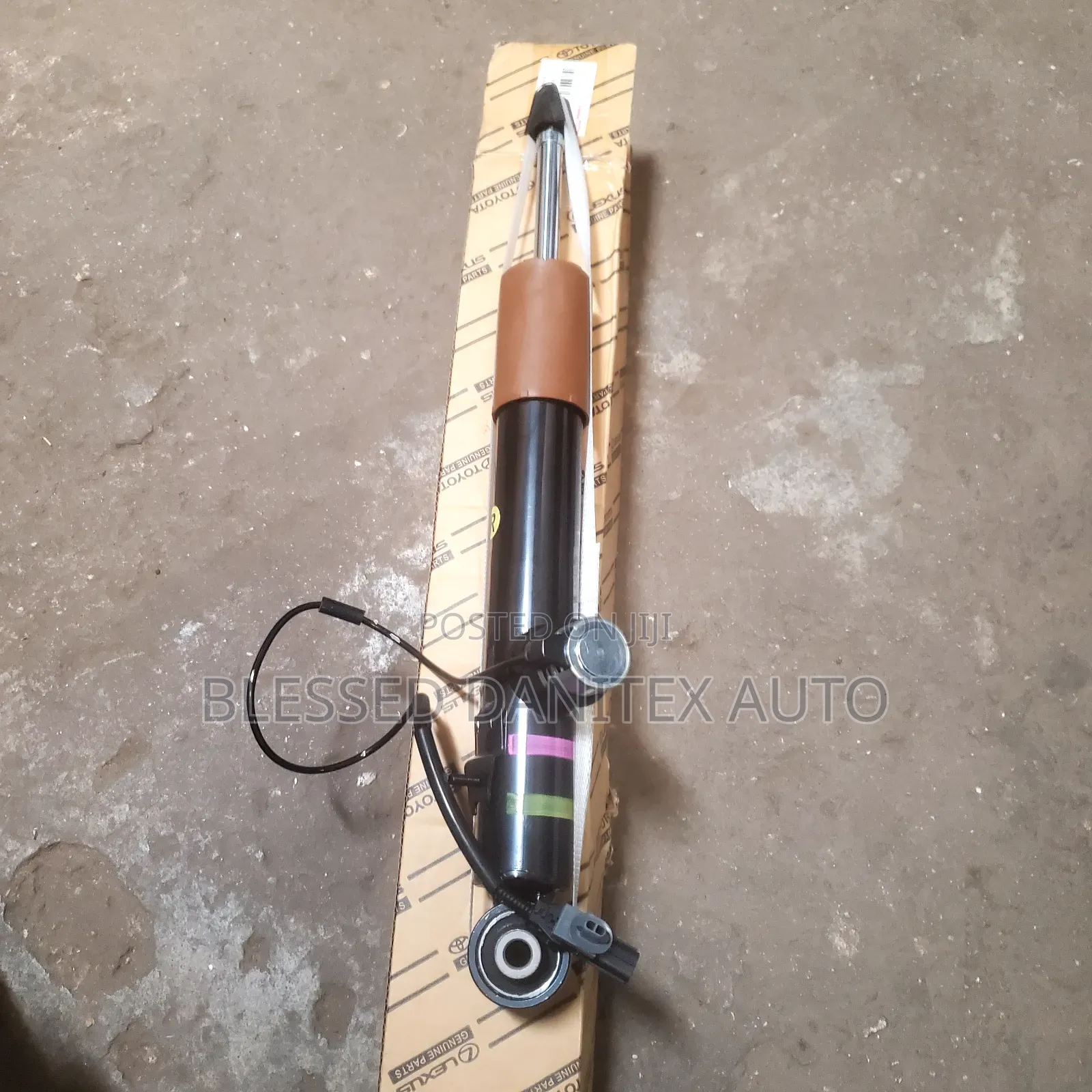 Original Back Shock Abserber Rx350 2024/2026 Sensor