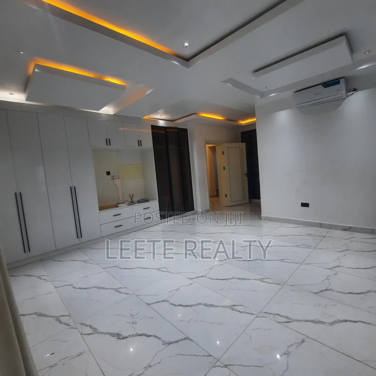 5bdrm Duplex in Wuye for rent