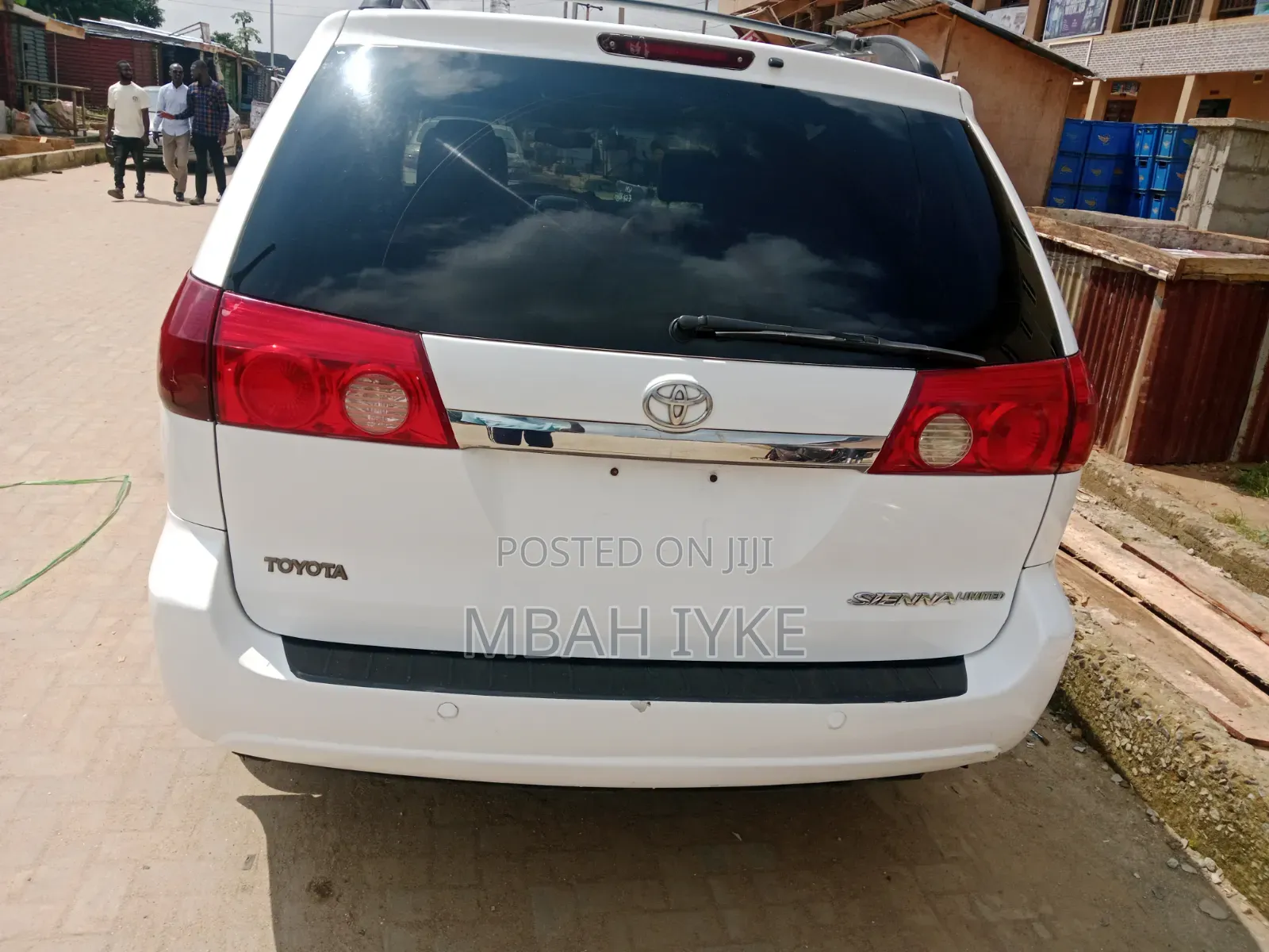 Toyota Sienna 2006 White