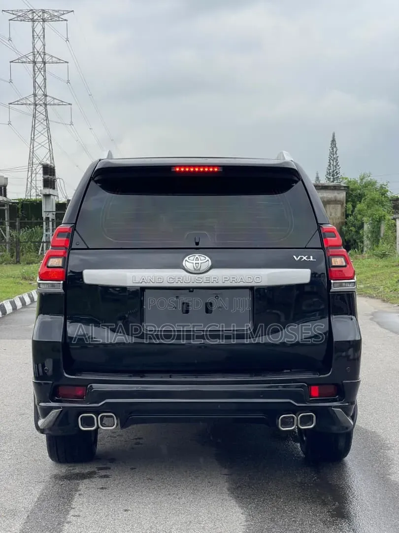 Toyota Land Cruiser Prado 2014 Black