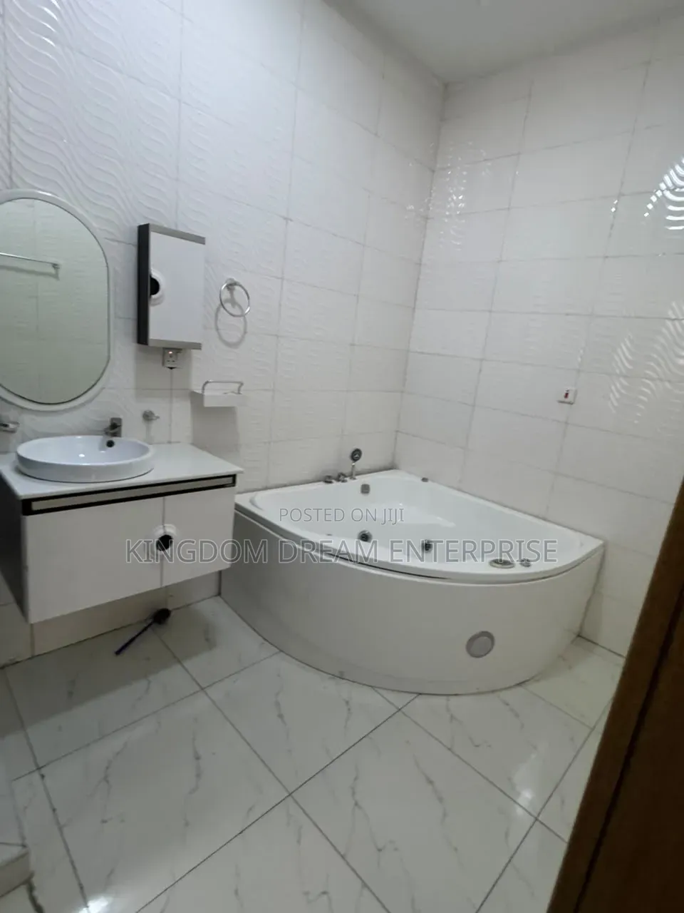 3bdrm Duplex in Victoria Bay 3 Lekki for rent