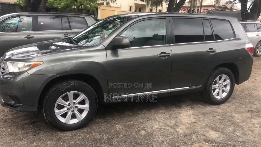 Toyota Highlander 2013 Green