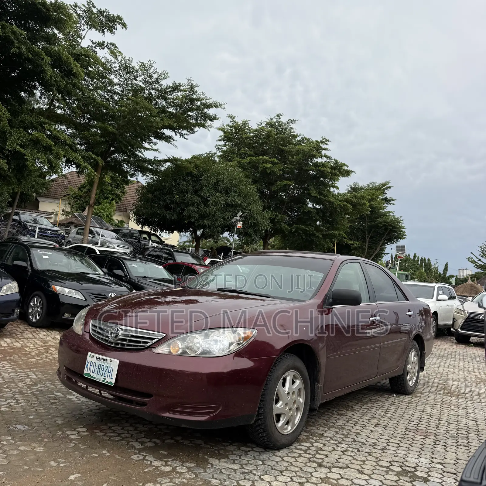 Toyota Camry LE 4dr Sedan (2.4L 4cyl 5M) 2003  Red 