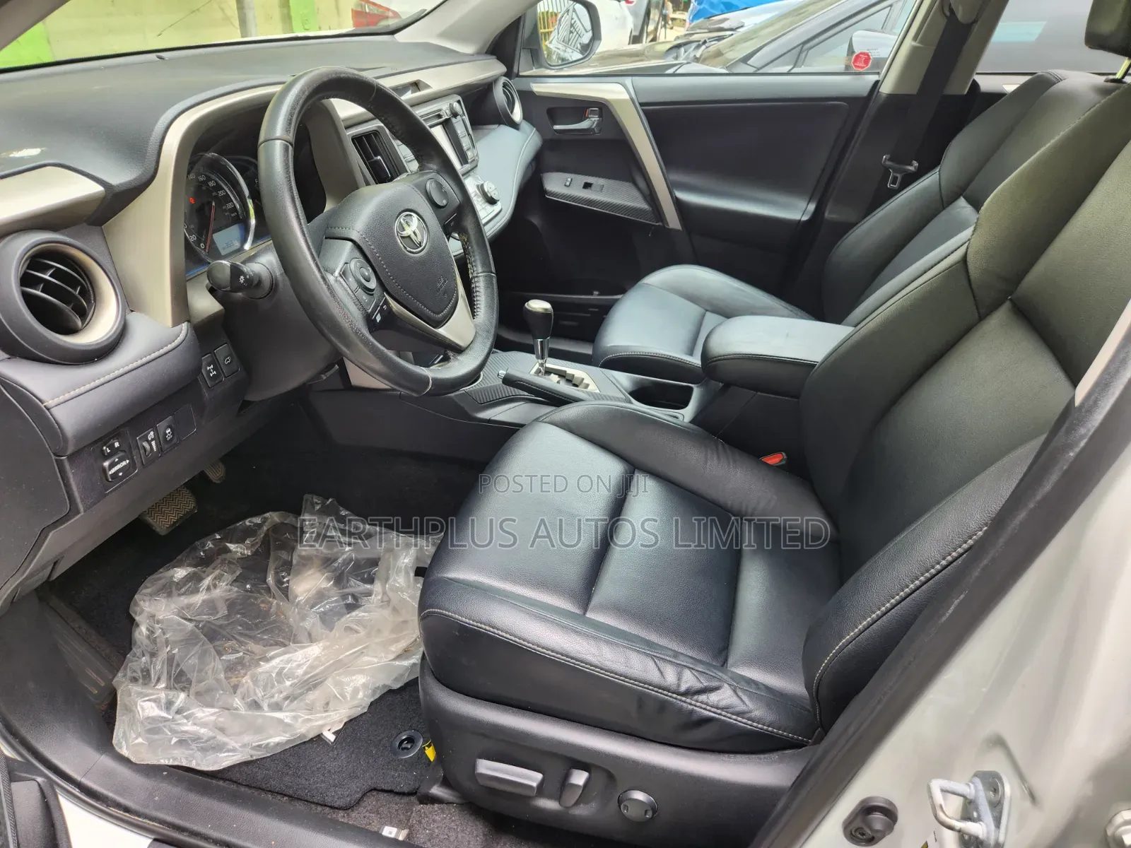 Toyota RAV4 2015 White