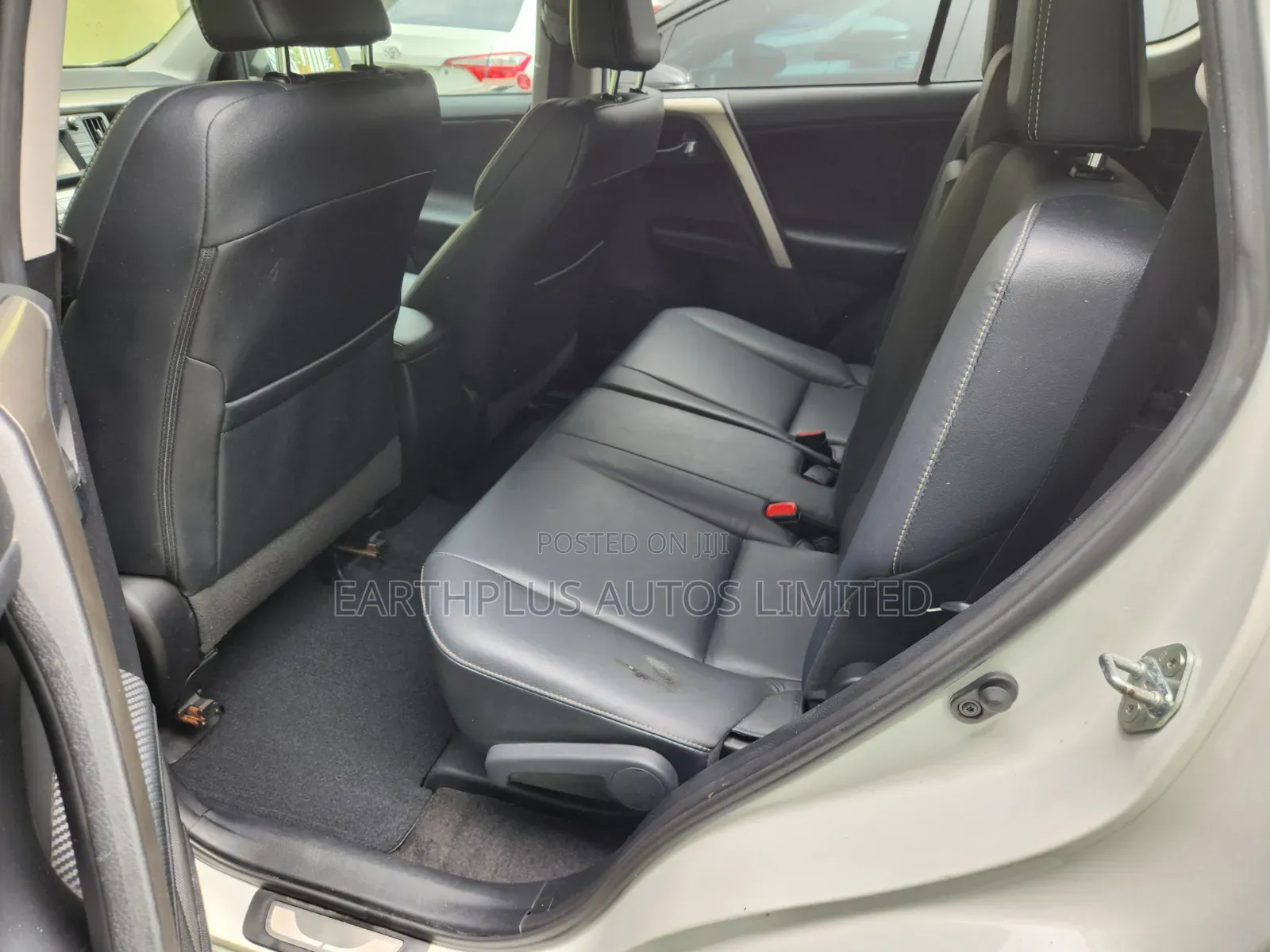 Toyota RAV4 2015 White
