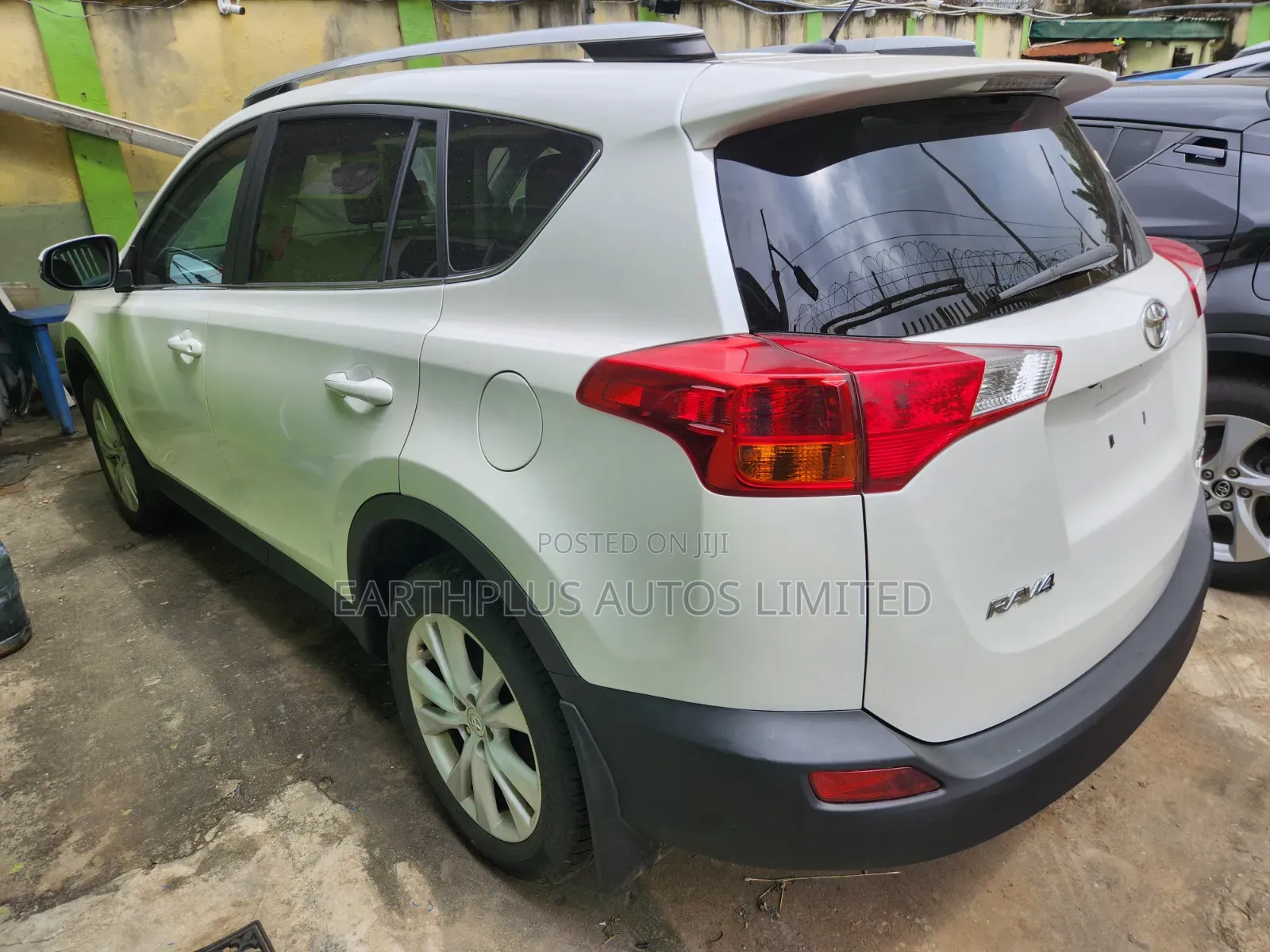 Toyota RAV4 2015 White