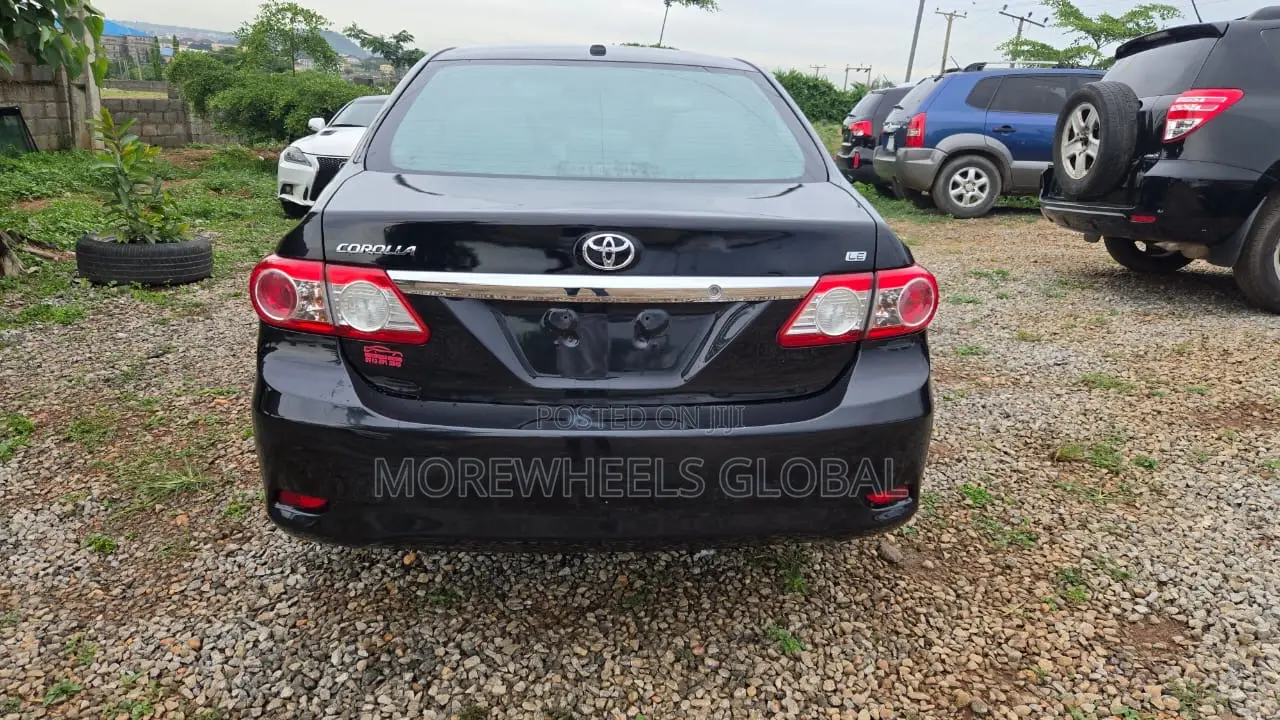 Toyota Corolla LE 4dr Sedan (1.8L 4cyl 4A) 2012 Black