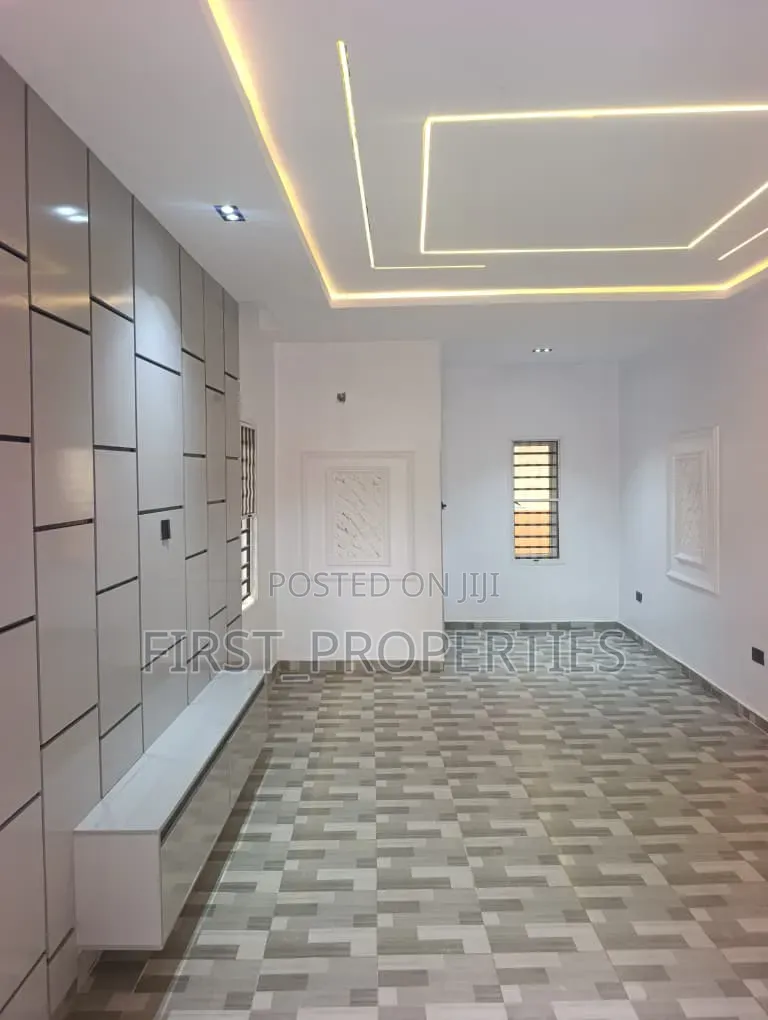Furnished 3bdrm Bungalow in Behind Owu Crown for sale