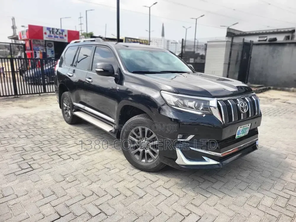 Toyota Land Cruiser Prado 2016 Black