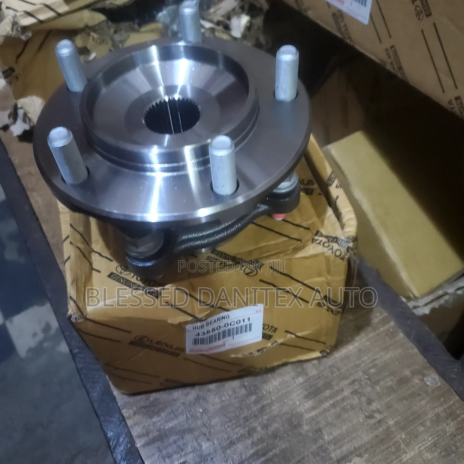 Original Complete Front Hub Tundra 2010/2018