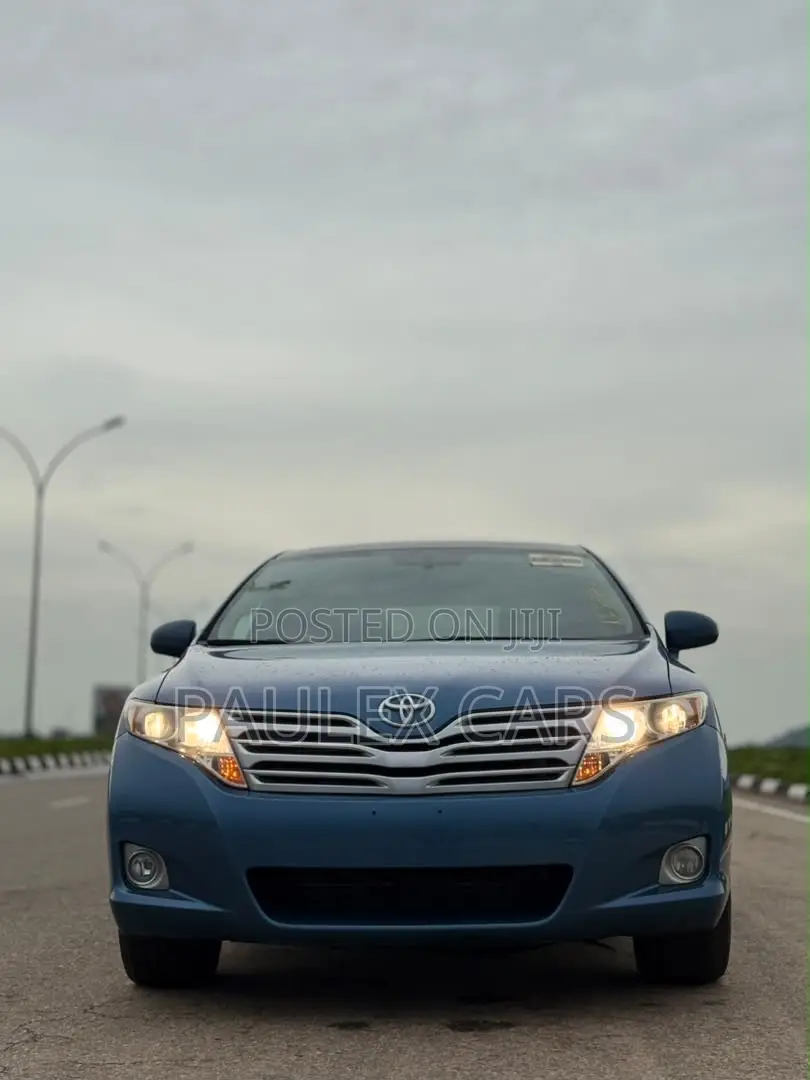 Toyota Venza AWD 2011 Blue