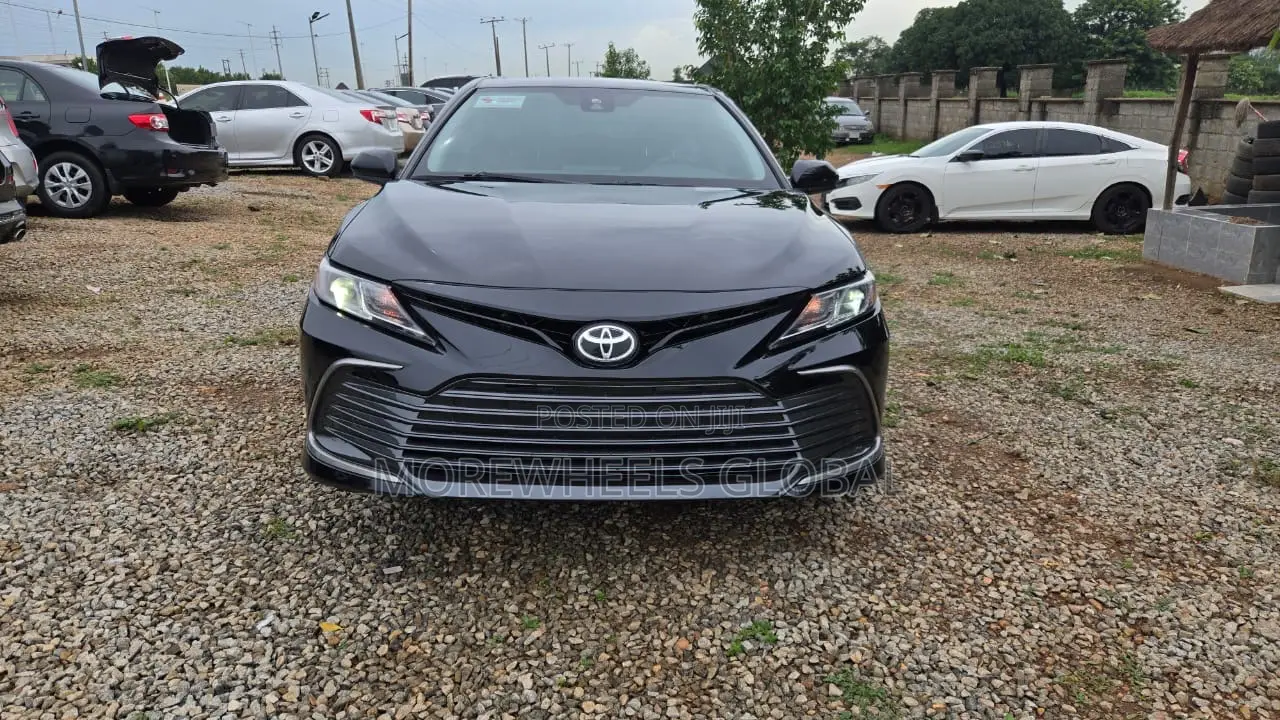 Toyota Camry LE 2022 Black