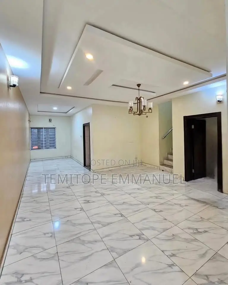 Furnished 4bdrm Duplex in Ilupeju for sale