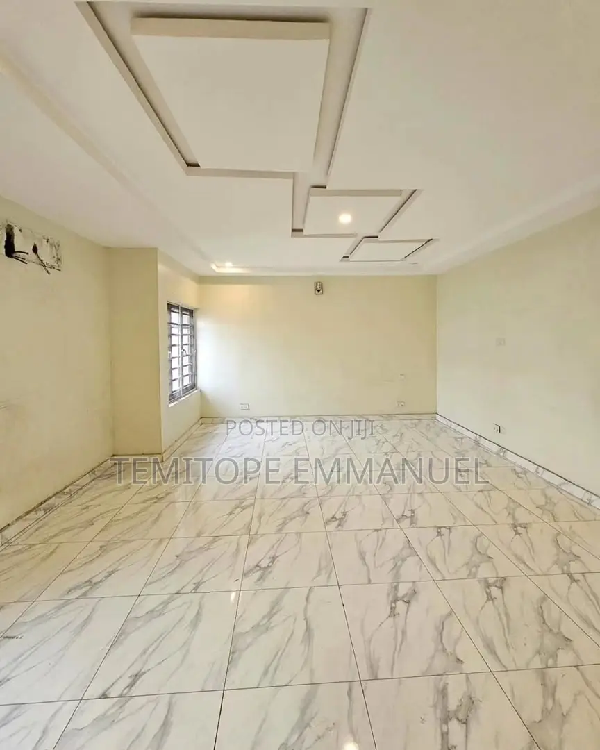 Furnished 4bdrm Duplex in Ilupeju for sale