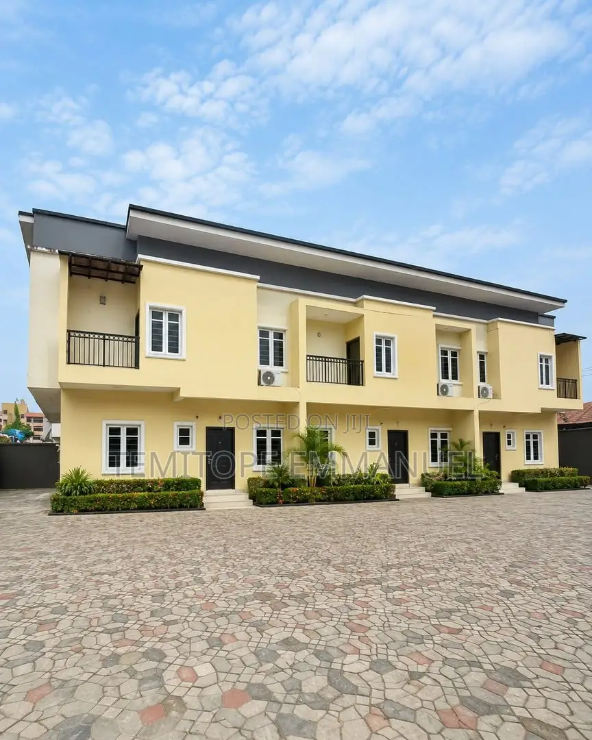 Furnished 4bdrm Duplex in Ilupeju for sale