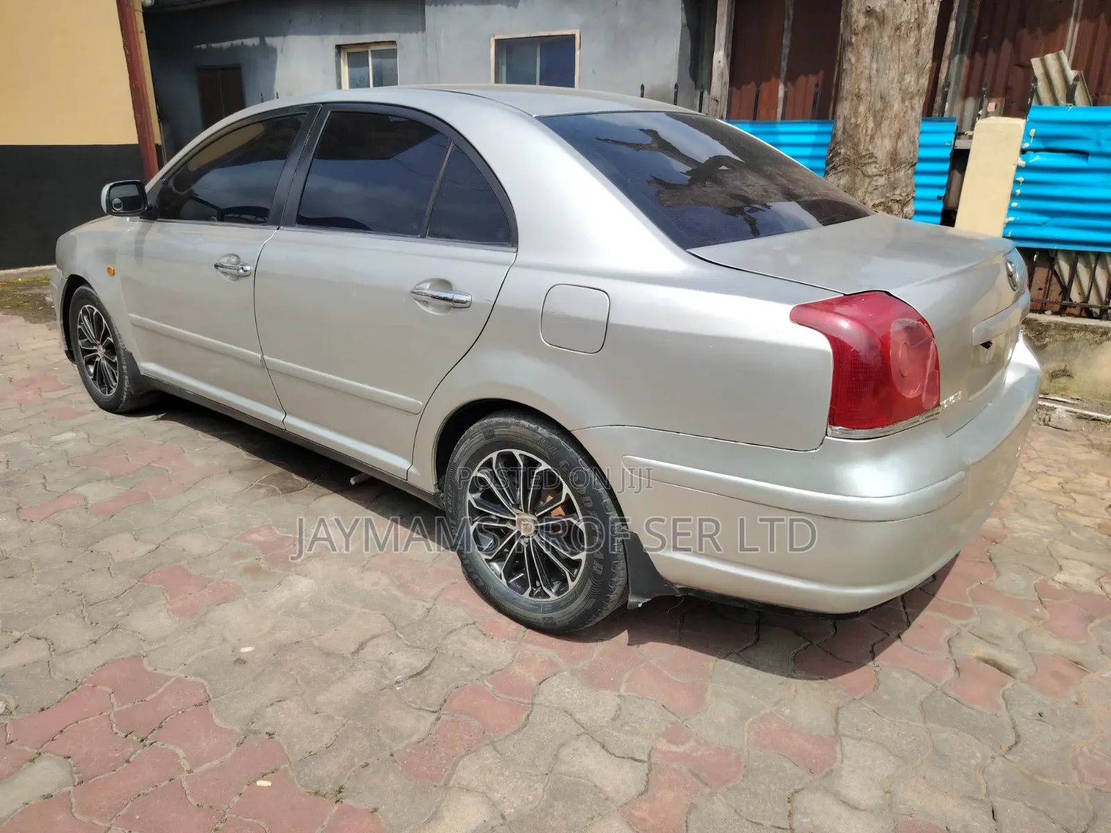 Toyota Avensis 2004 Silver
