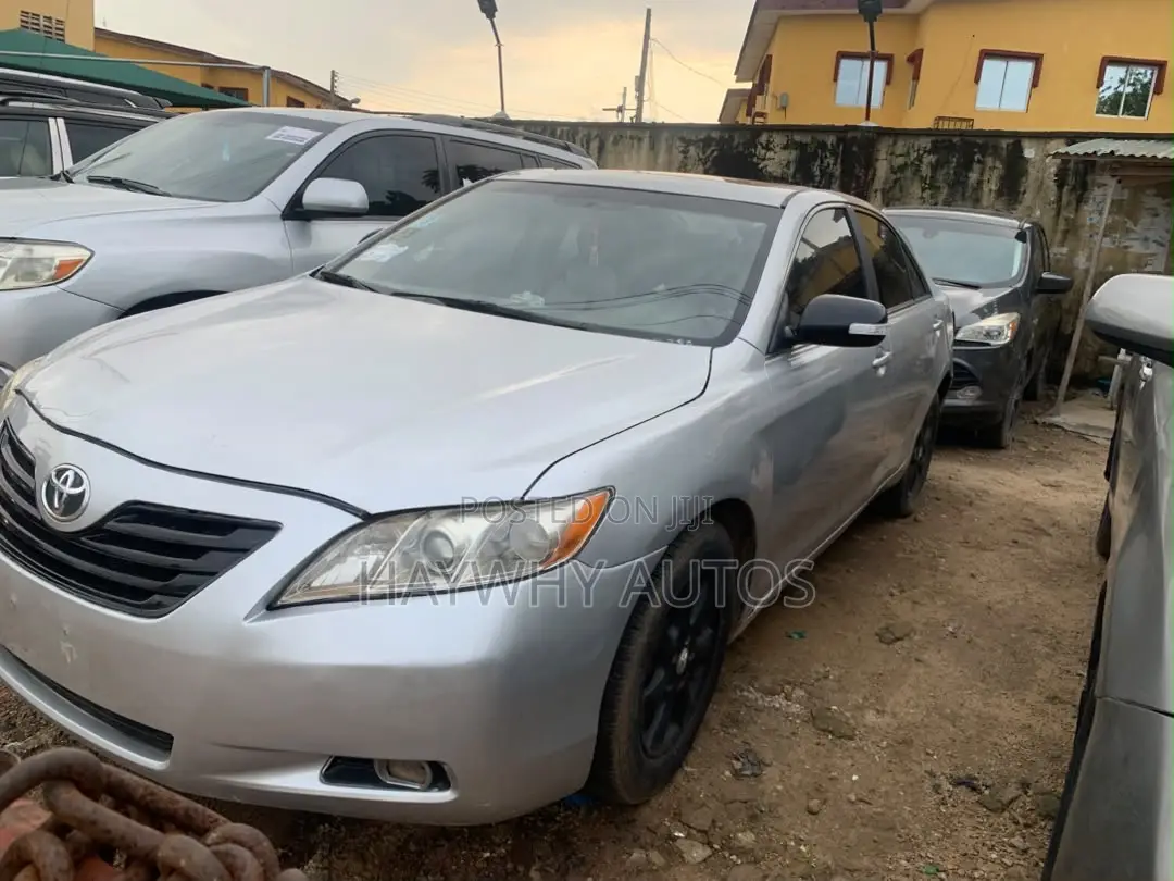 Toyota Camry SE 4dr Sedan (2.4L 4cyl 5A) 2009 Silver
