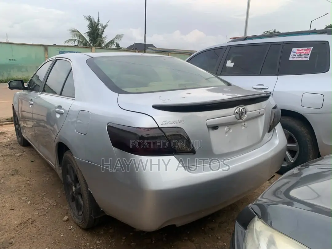 Toyota Camry SE 4dr Sedan (2.4L 4cyl 5A) 2009 Silver