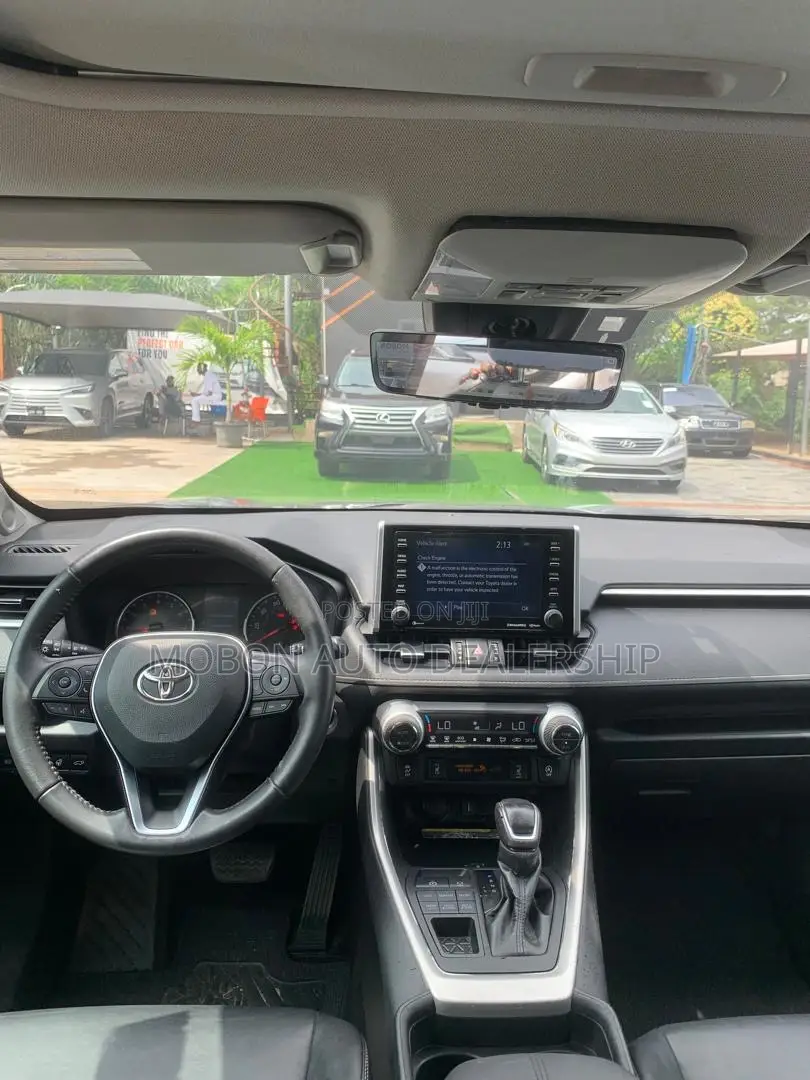 Toyota RAV4 2022 Gray