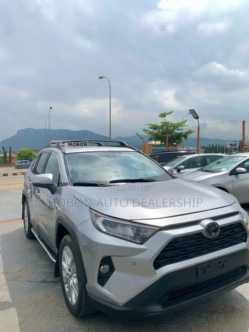 Toyota RAV4 2022 Gray