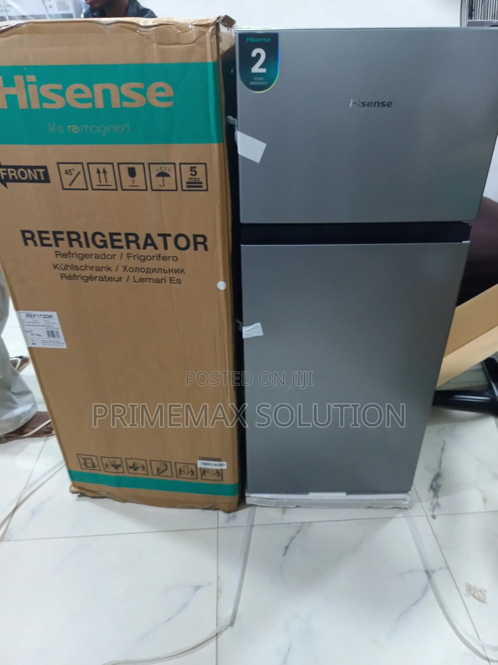 Perfect for Apartments: Hisense 172DR 124L Top Freezer Refrigerator