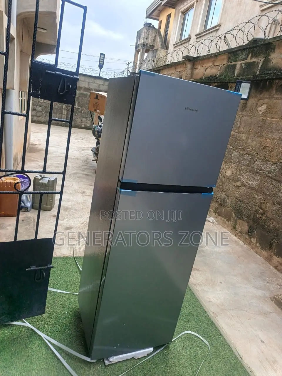 Hisense 360L Refrigerator Sleek Silver Design