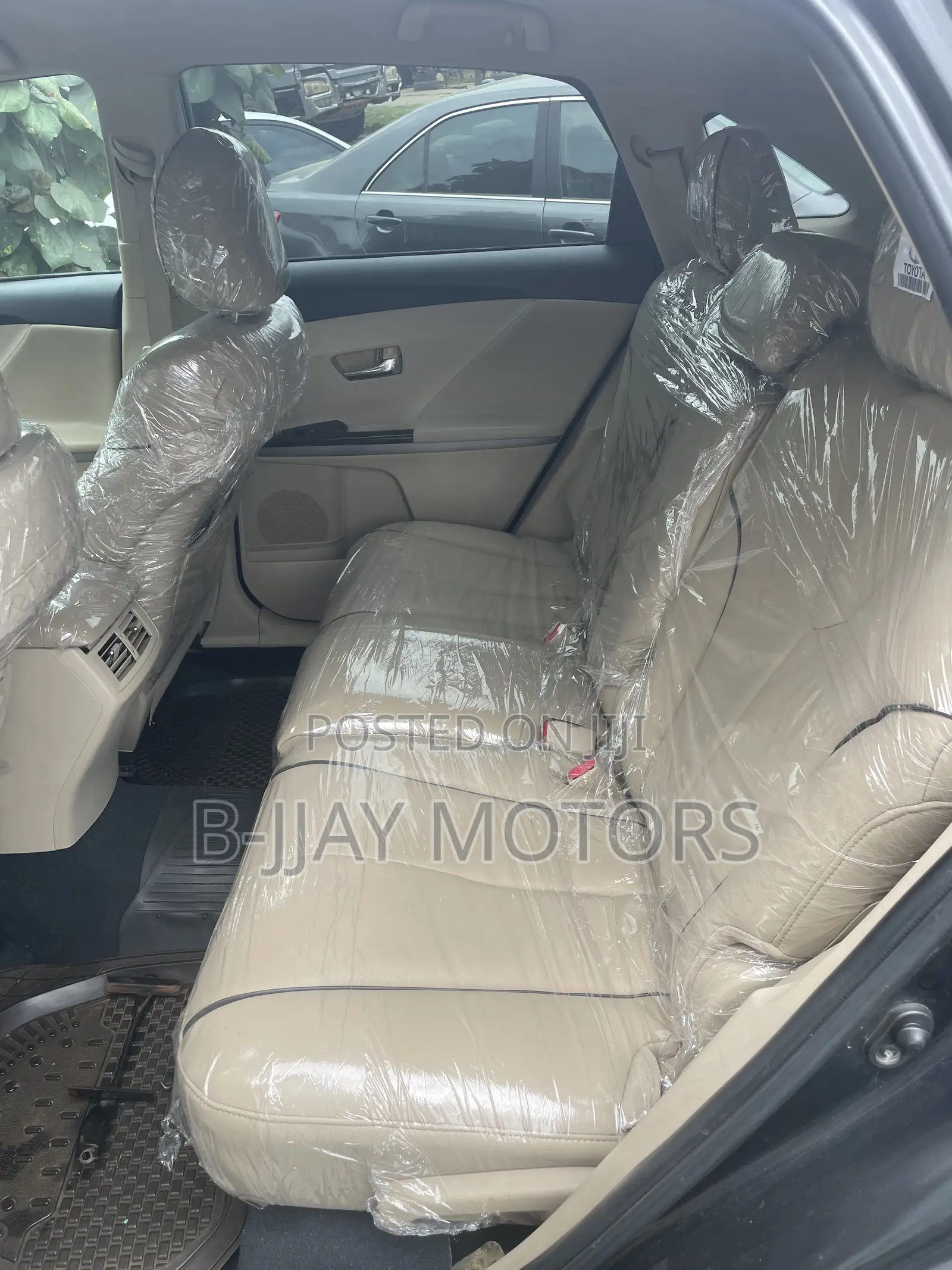 Toyota Venza LE 2010 Black