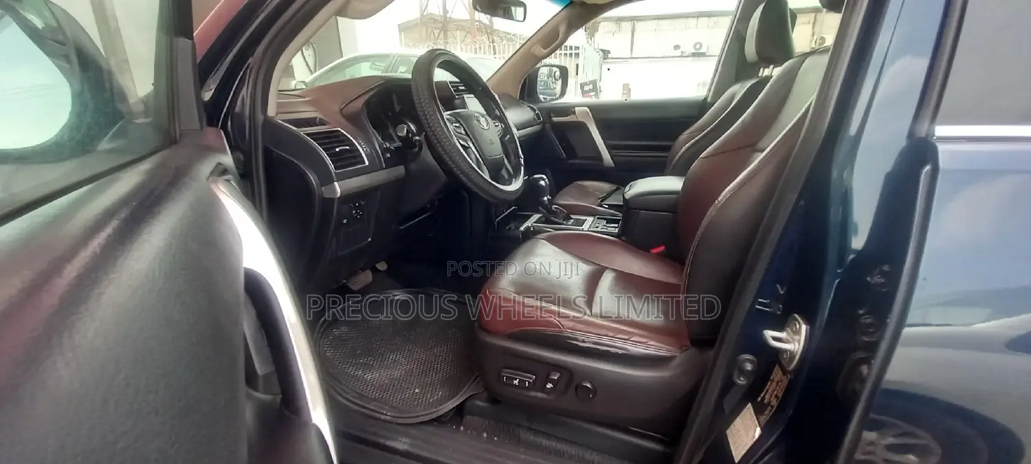 Toyota Land Cruiser Prado 2020 Blue