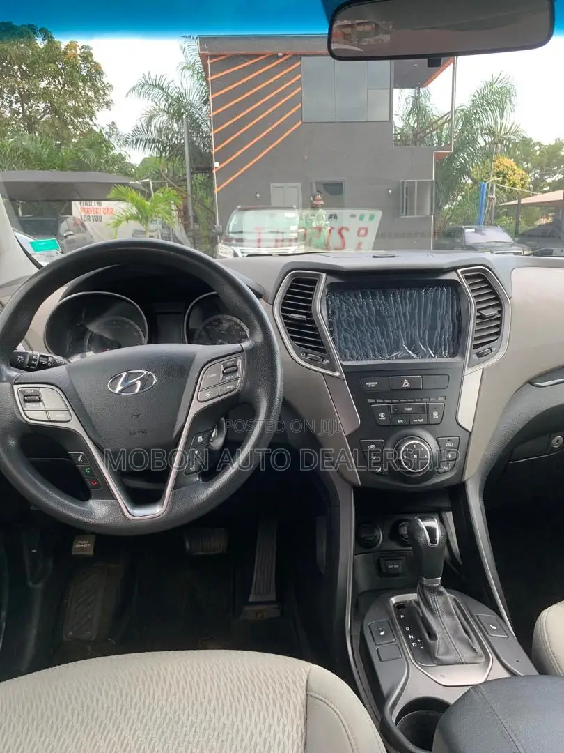 Hyundai Santa Fe 2015 Black