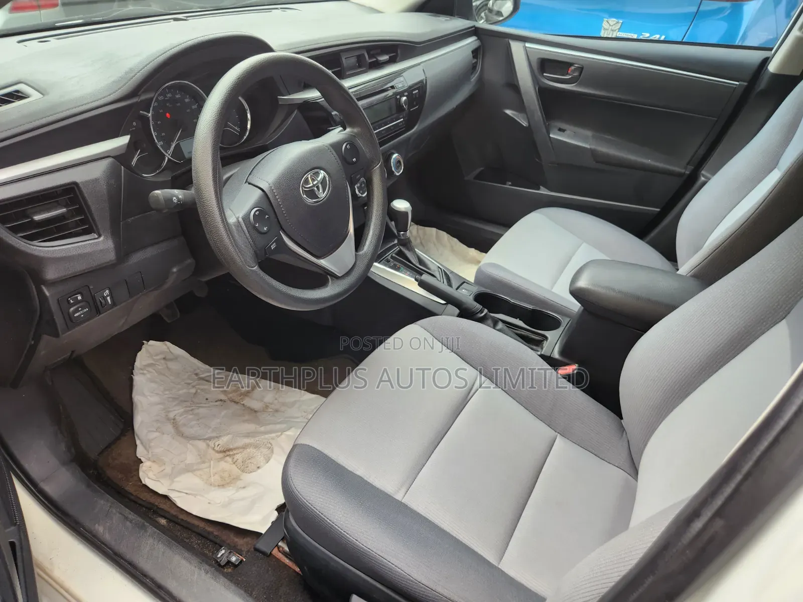 Toyota Corolla 2015 White