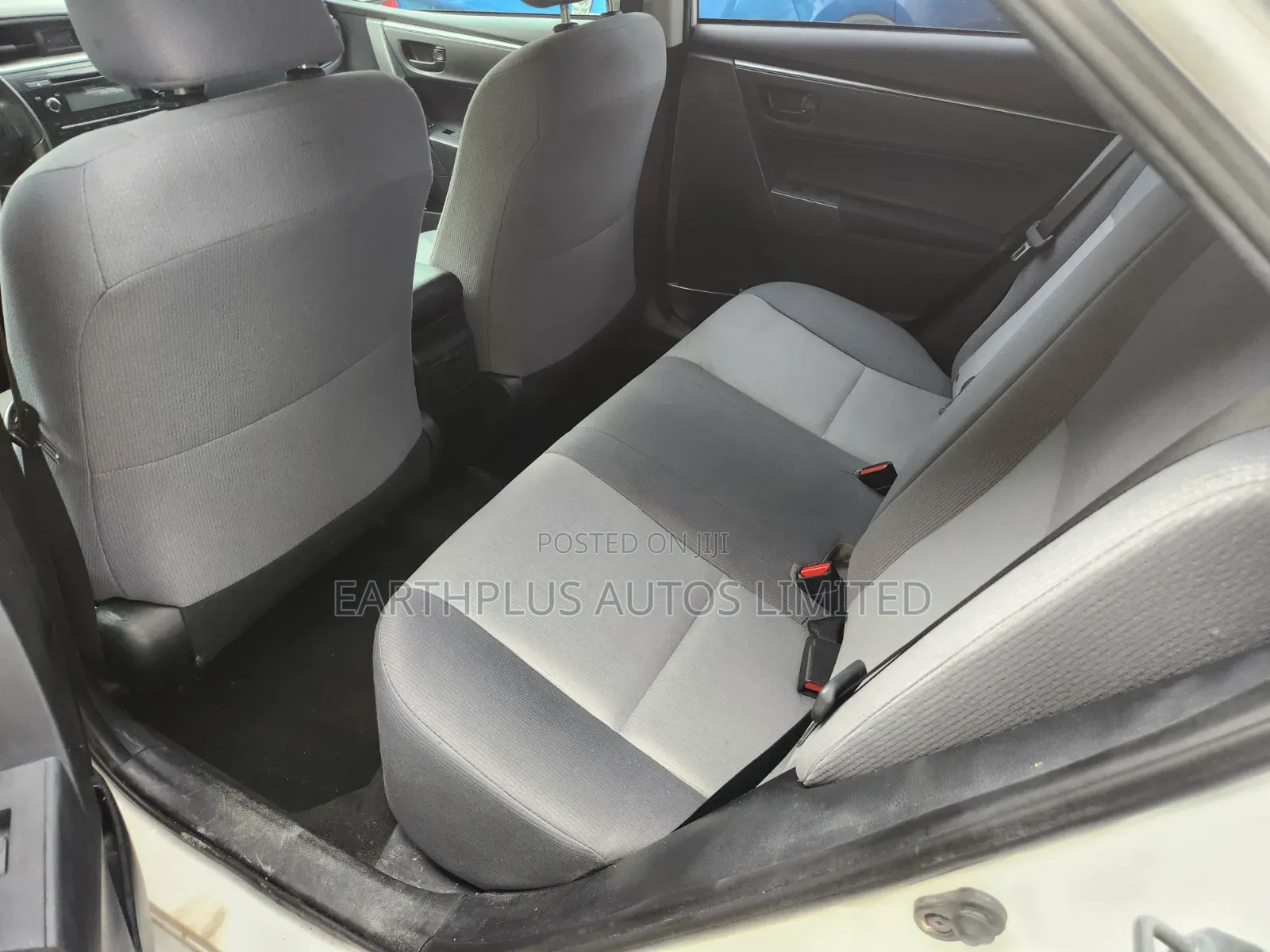 Toyota Corolla 2015 White