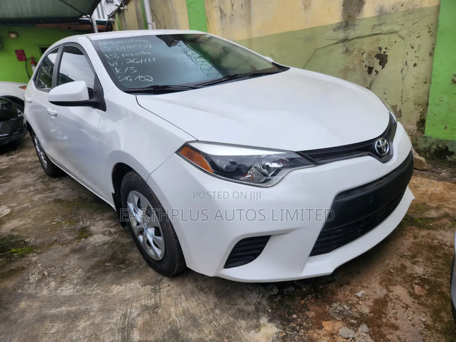 Toyota Corolla 2015 White