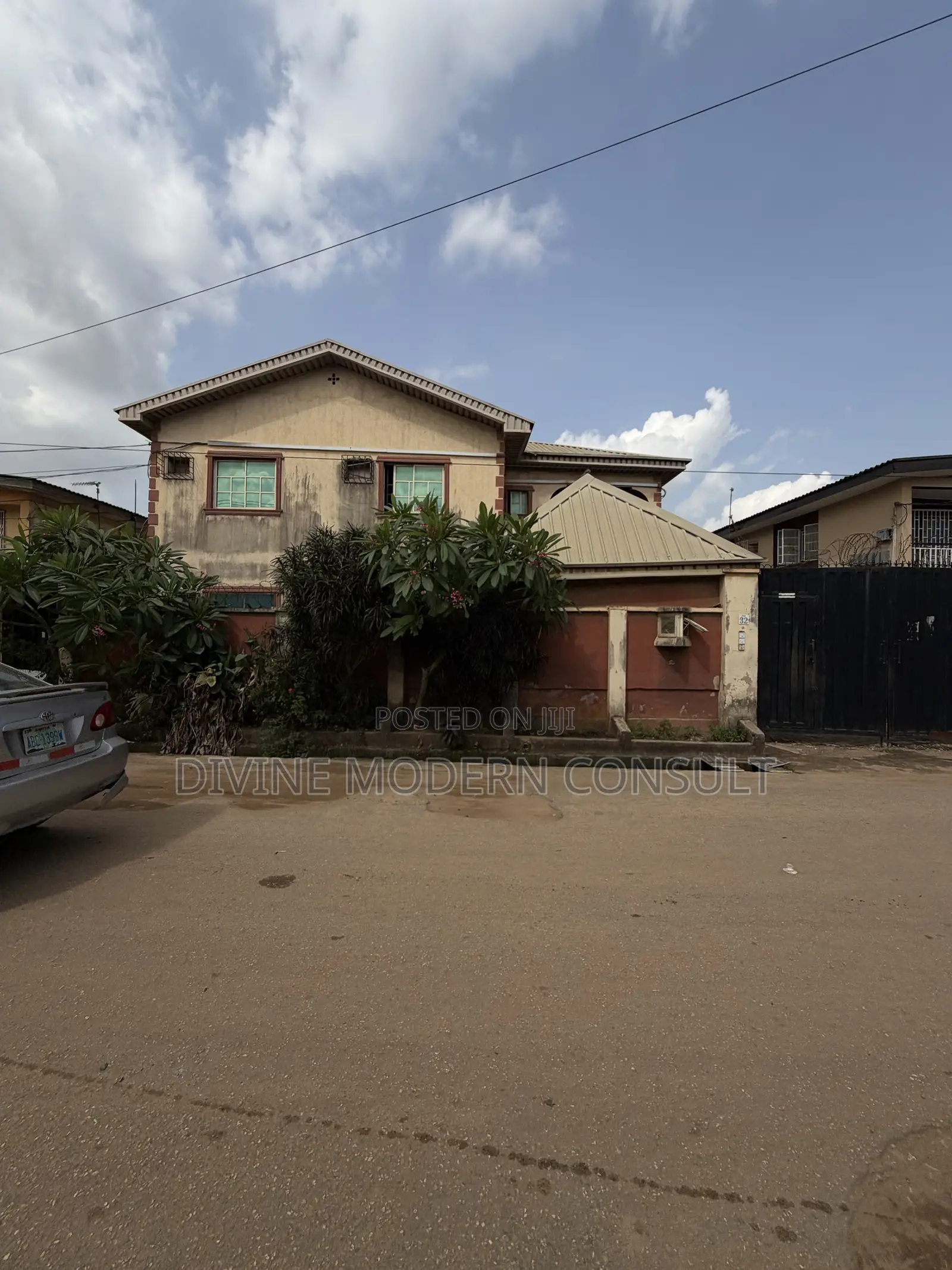 3bdrm Block of Flats in Private, Abule Egba for sale
