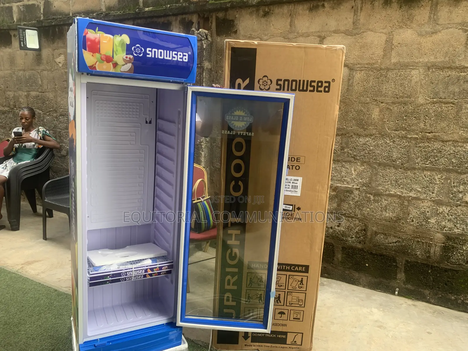 Snowsea LC-300 Energy Efficient Beverage Cooler