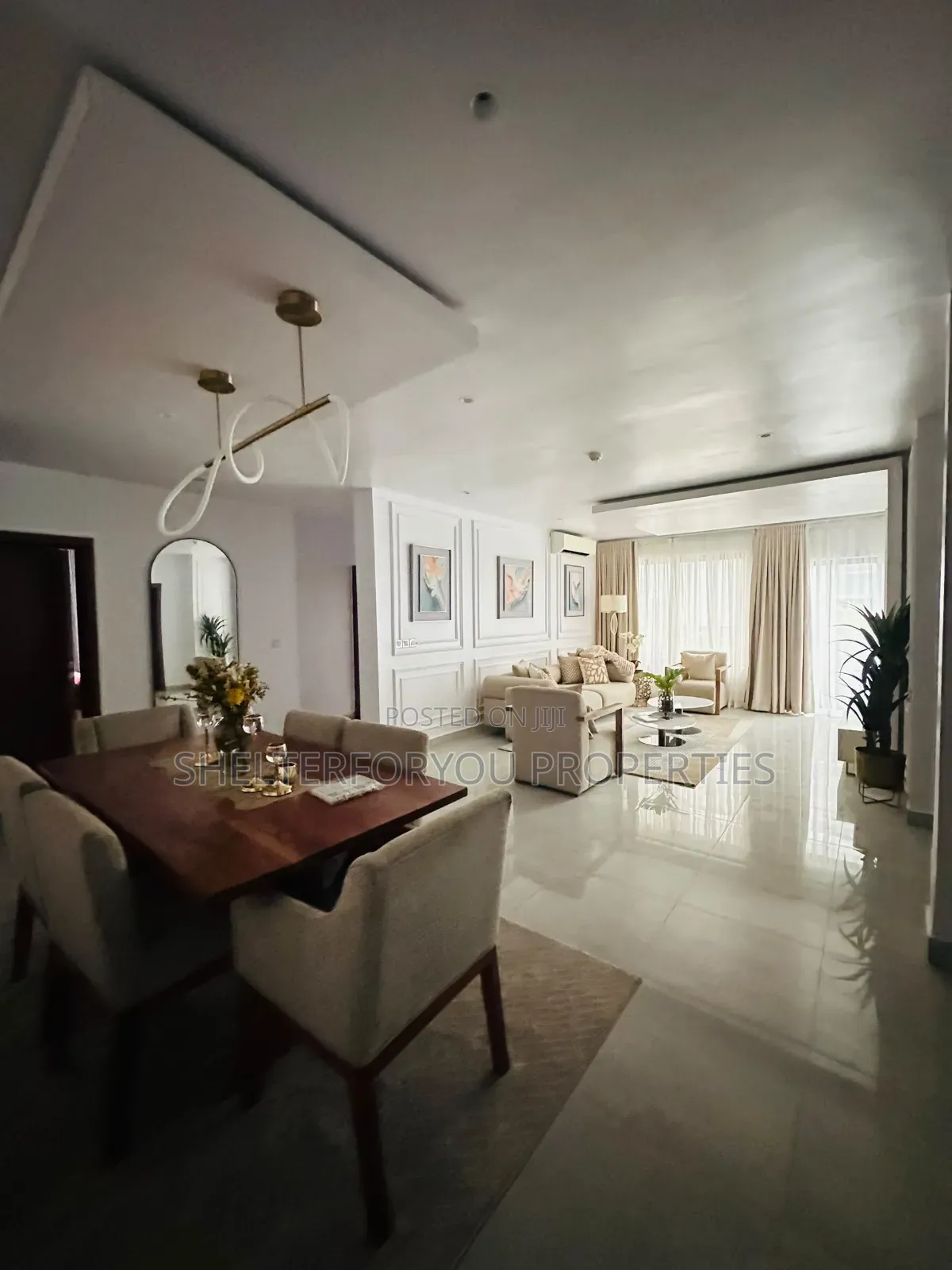 4bdrm Apartment in Banana Island for sale