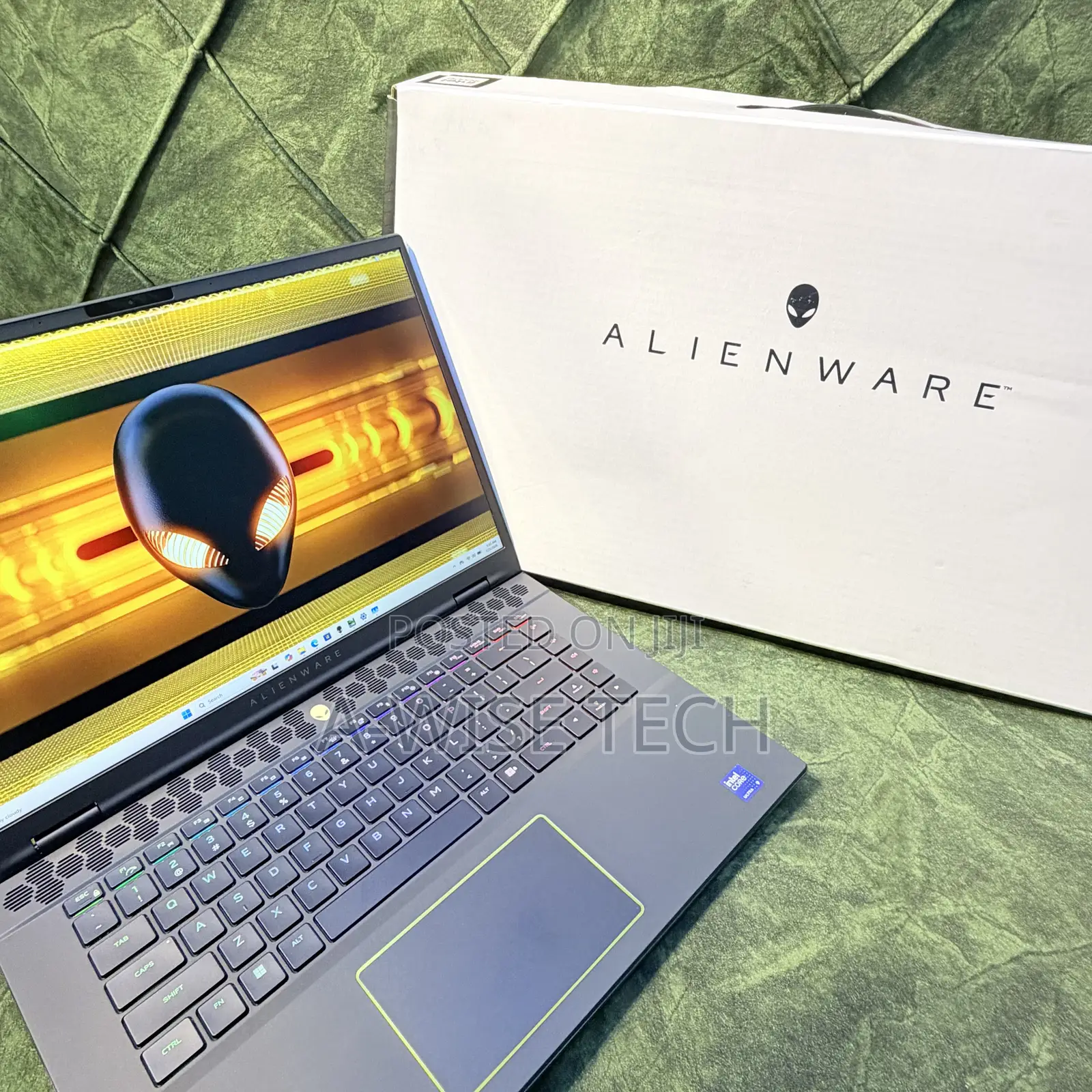 Laptop Alienware M16 R2 16GB Intel Core Ultra 9 SSD 1T