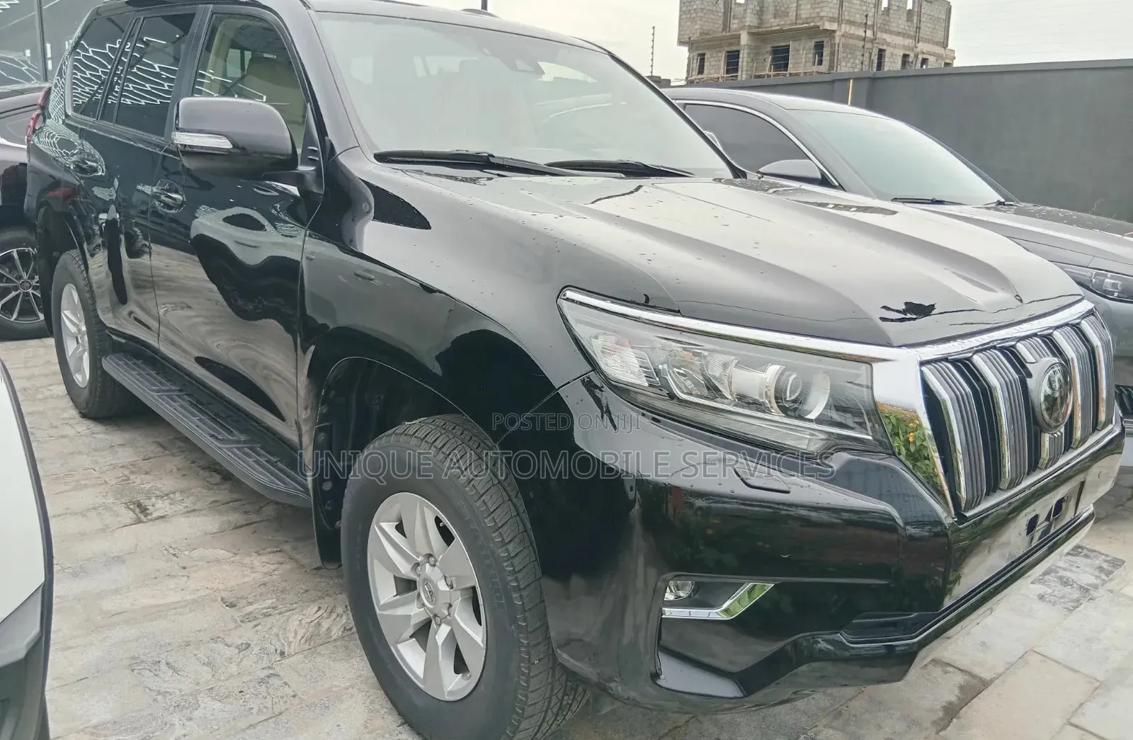 Toyota Land Cruiser Prado 2.7 2023 Black