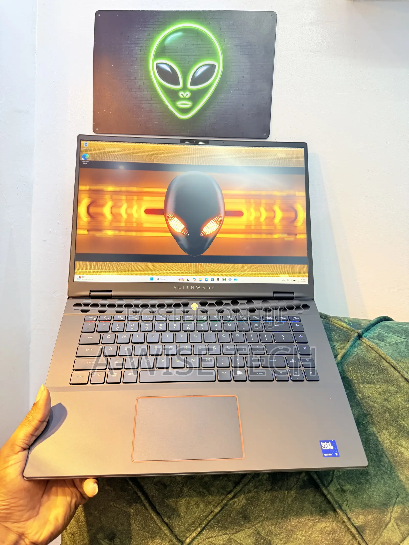 Laptop Alienware M16 R2 16GB Intel Core Ultra 9 SSD 1T