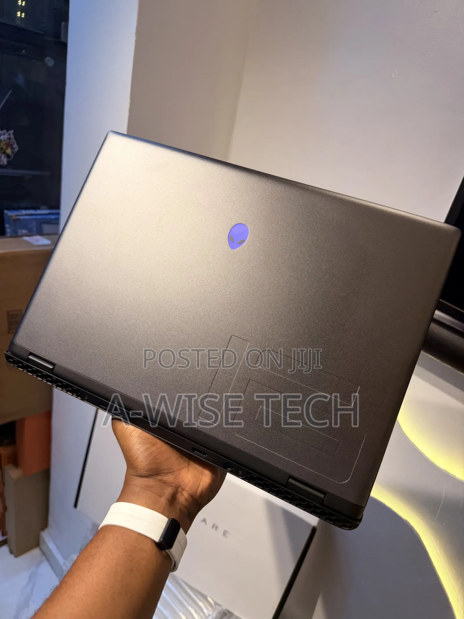 Laptop Alienware M16 R2 16GB Intel Core Ultra 9 SSD 1T