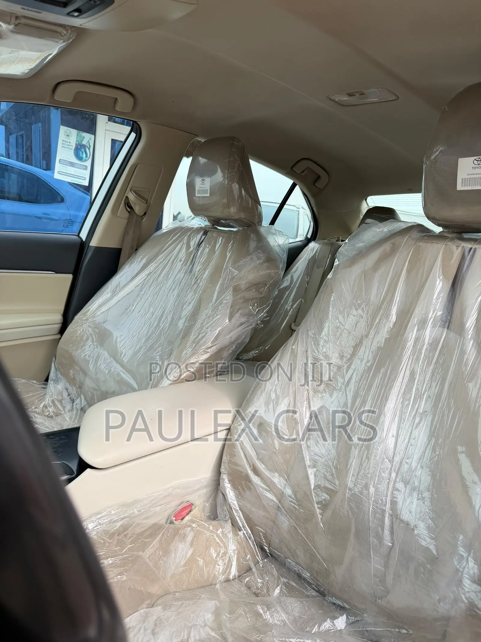 Toyota Camry LE (2.5L 4cyl 8A) 2019 White