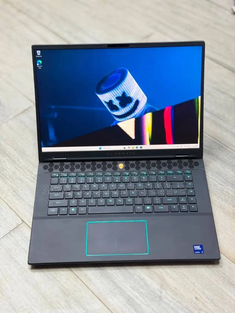 Laptop Alienware M16 R2 32GB Intel Core Ultra 9 SSD 1T