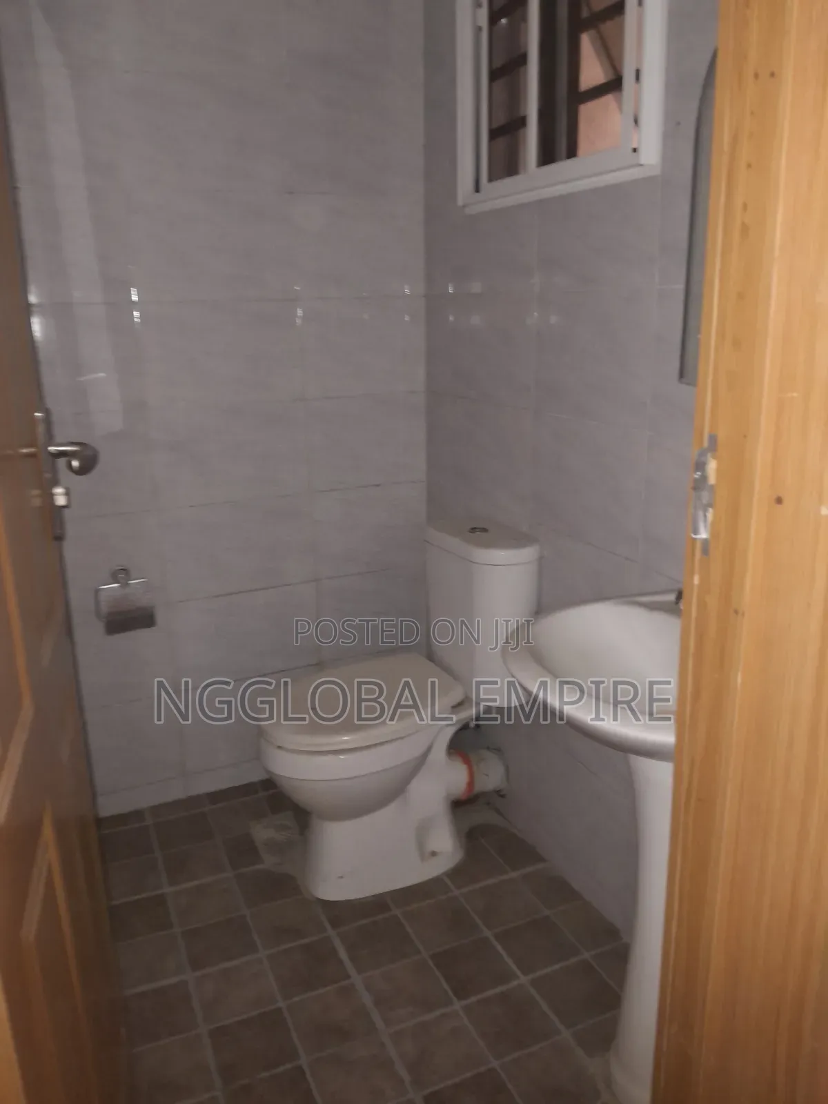 Mini Flat in Lekki Phase 1 for rent