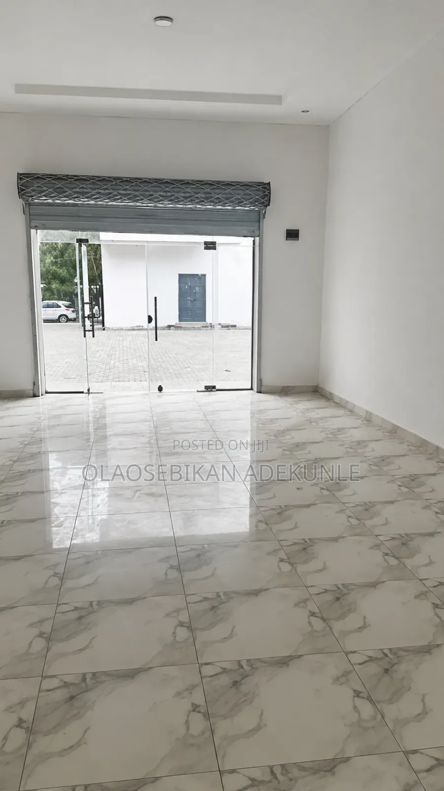 *Ground Floor Commercial Space Facing Lekki-Epe Expressway - Ajah -