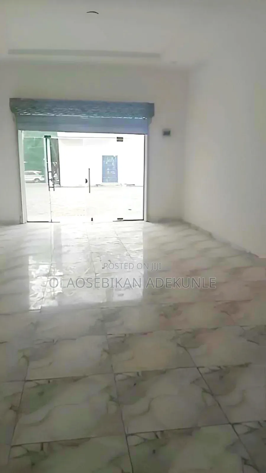 *Ground Floor Commercial Space Facing Lekki-Epe Expressway - Ajah -